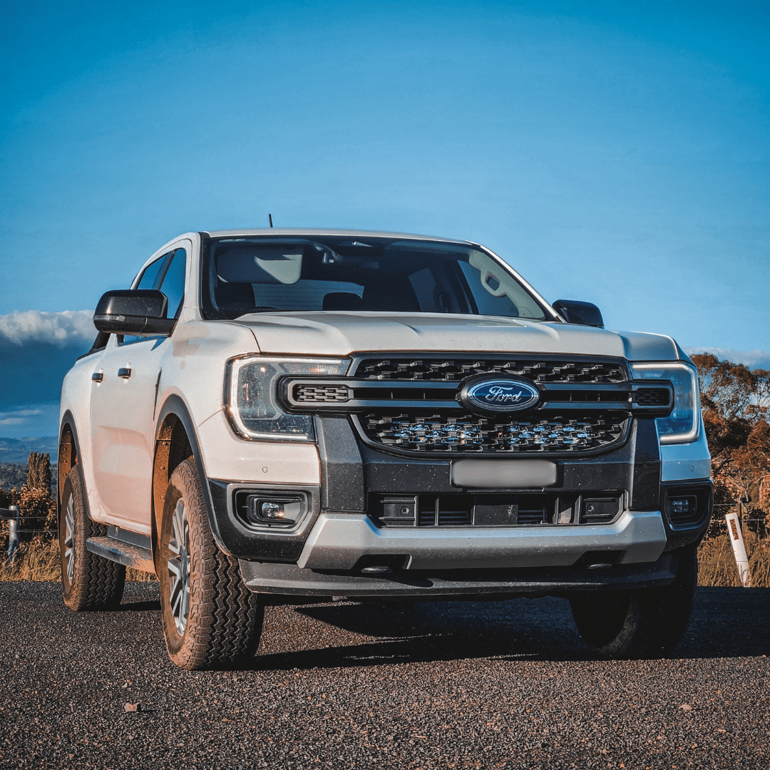 Ford Next-Gen Ranger Platinum Light Bar Behind Grille Kit